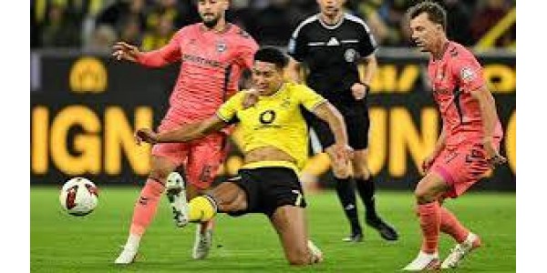 Borussia Dortmund speelde verrassend gelijk (2-2) tegen SV Werder Bremen.